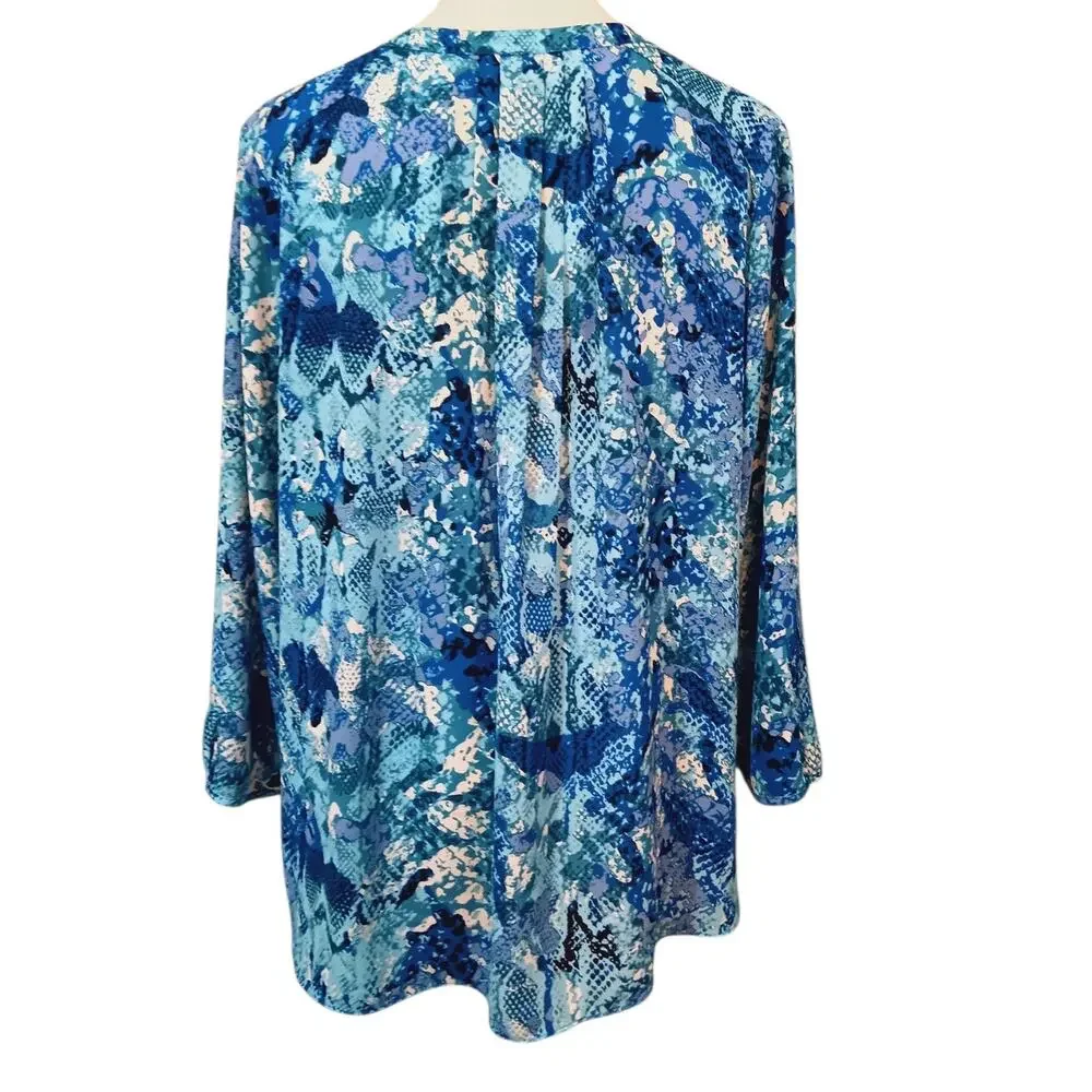 NYDJ Blouse Popover Top M Blue Snake Print Pleats‎ Dressy Career Office Event